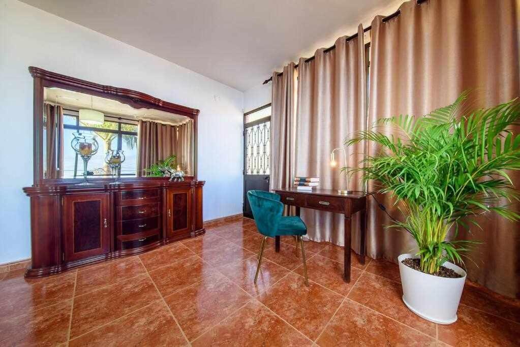 Lombo Cesteiro Guesthouse Tabua  Exterior photo
